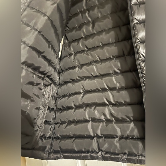 Aeropostale Unisex Black Quilted Puffer Vest - Picture 10 of 12